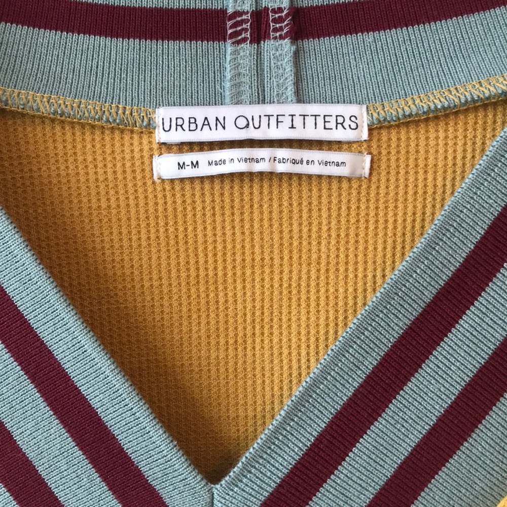 Urban Outfitters Sweater - Picture 2 of 2